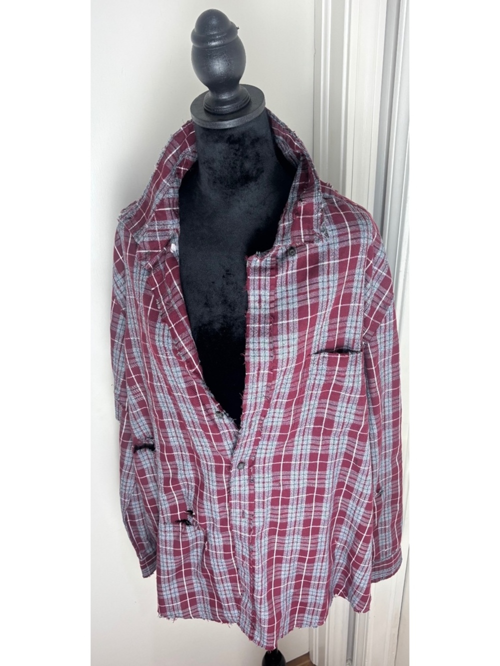 Men’s 2XL Distressed Plaid Flannel Oversized Unisex Grunge Boyfriend Fit